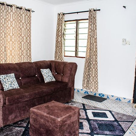 Diani Hideaway Bed & Breakfast Ukunda Bagian luar foto